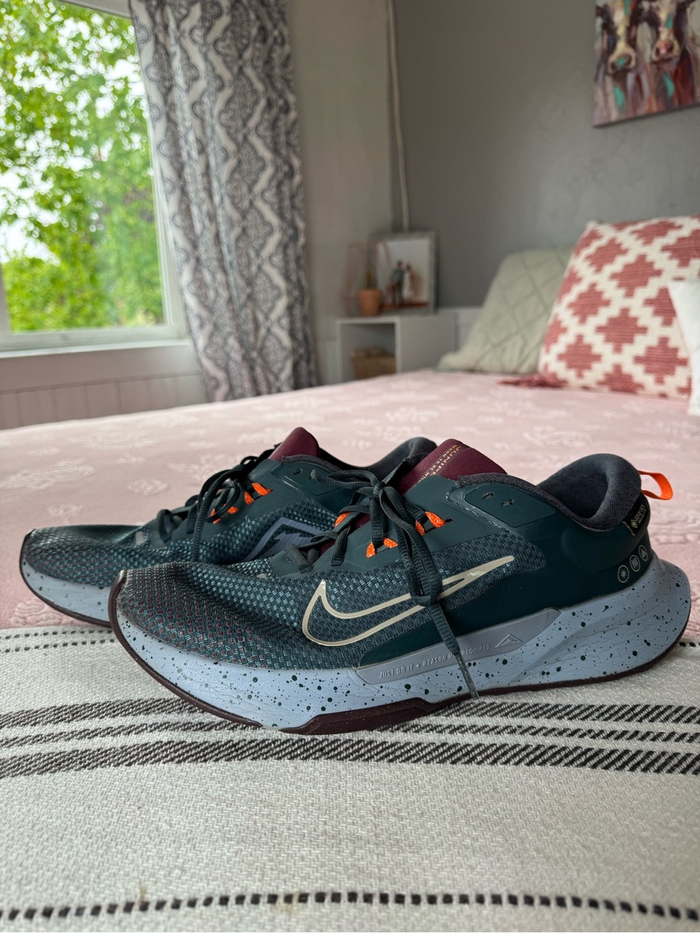 Nike Juniper Trail Gore-Tex Running Shoes,Size 11.5